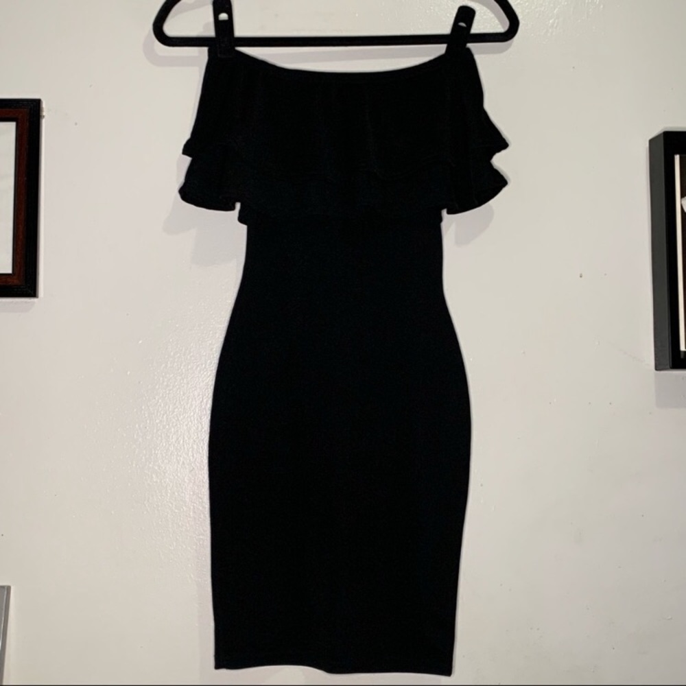 Missguided Ruffle Black Dress - Picture 2 of 8